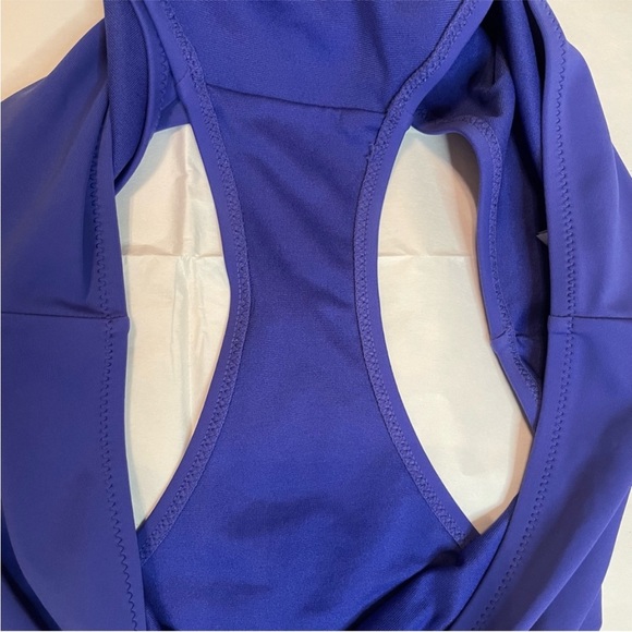 Old Navy 2 piece swim suit - Picture 8 of 8